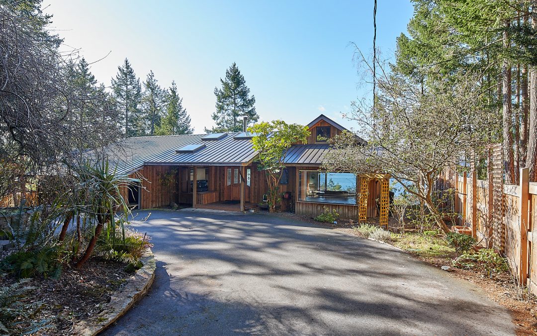 177 Mountain Park Drive, Salt Spring Island