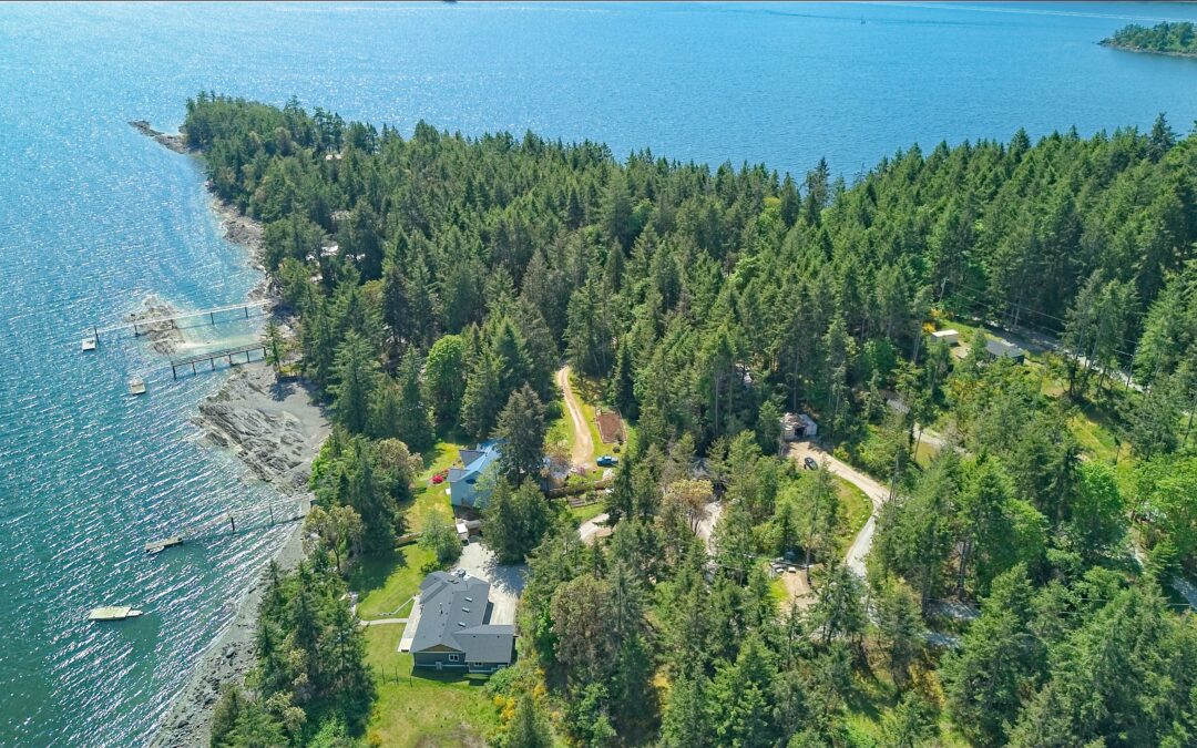207 Welbury Drive, Salt Spring Island